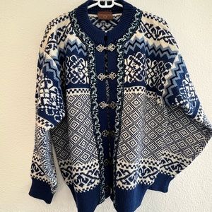 100% pure wool Norwegian Sweater